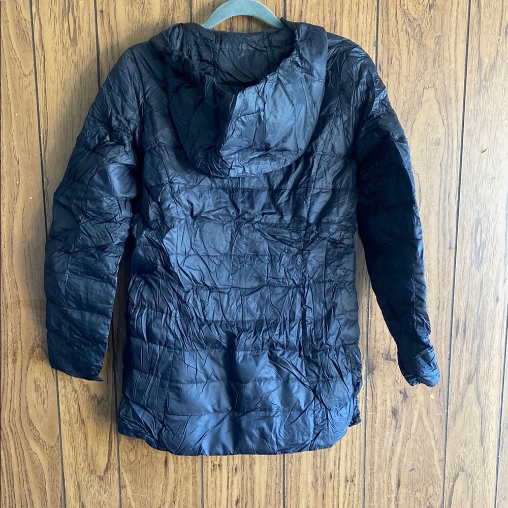 Eddie Bauer Women's Black Puffer Coat - Picture 3 of 4